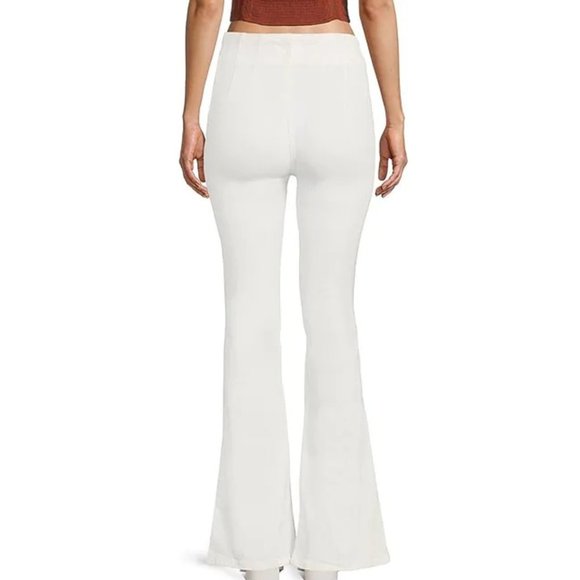 NWT $98 FREE PEOPLE Jayde White Flare Jeans (Bin 19) - Picture 4 of 7